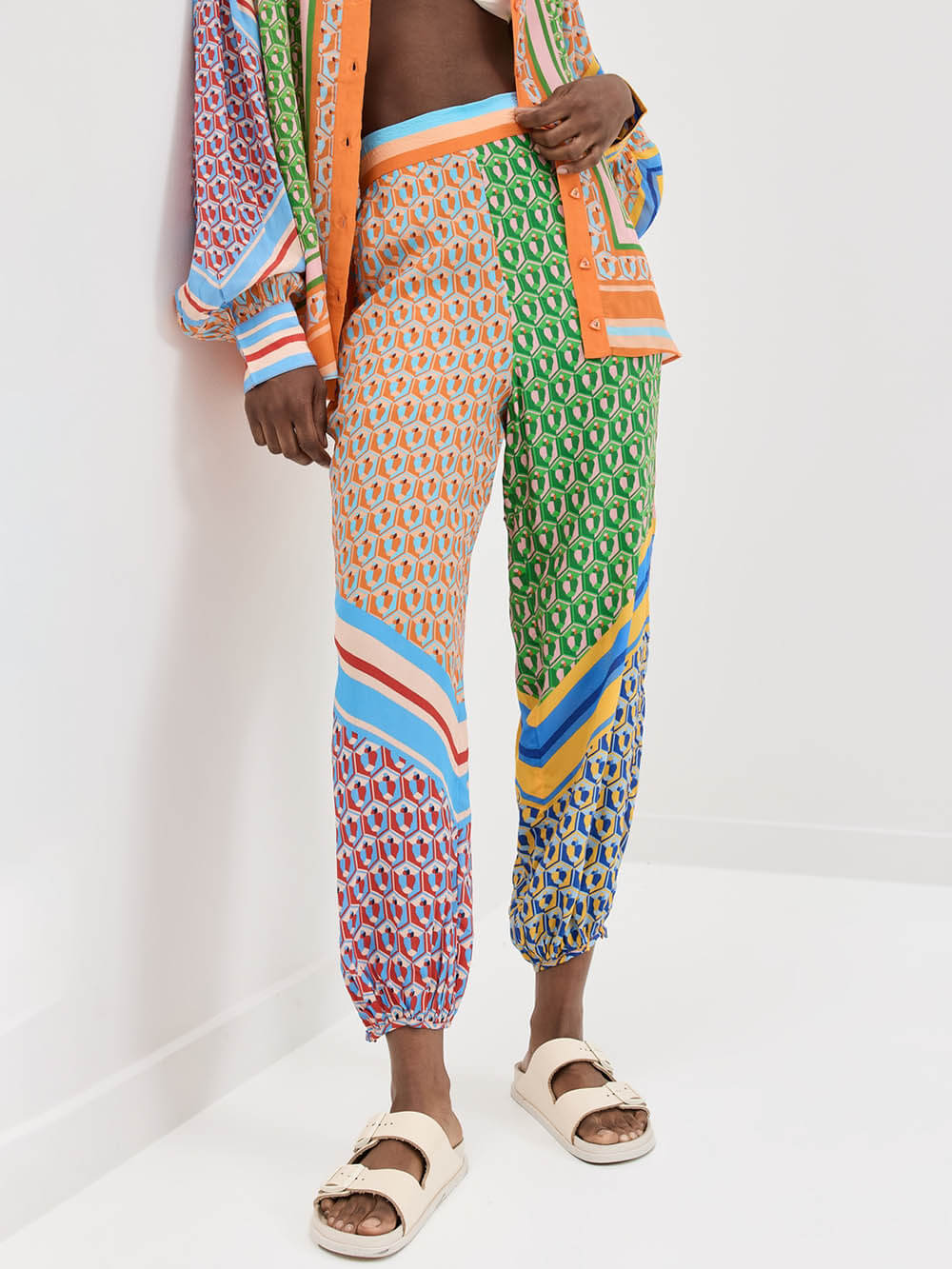Colorful Unique Print Elastic Waist Pocketed Loose Bloomer Pants - Threadford