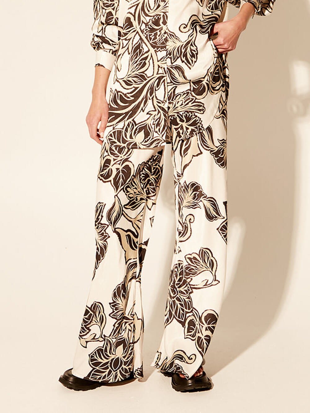 Exquisite Floral Print Elastic Loose Pocket Wide Leg Pants - Threadford