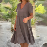 Luce | Flowing Dress with V-Neck - Threadford