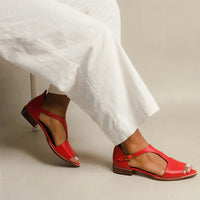 ALBINA | Eleganti sandali bassi con punta aperta e cinturino per un look raffinato