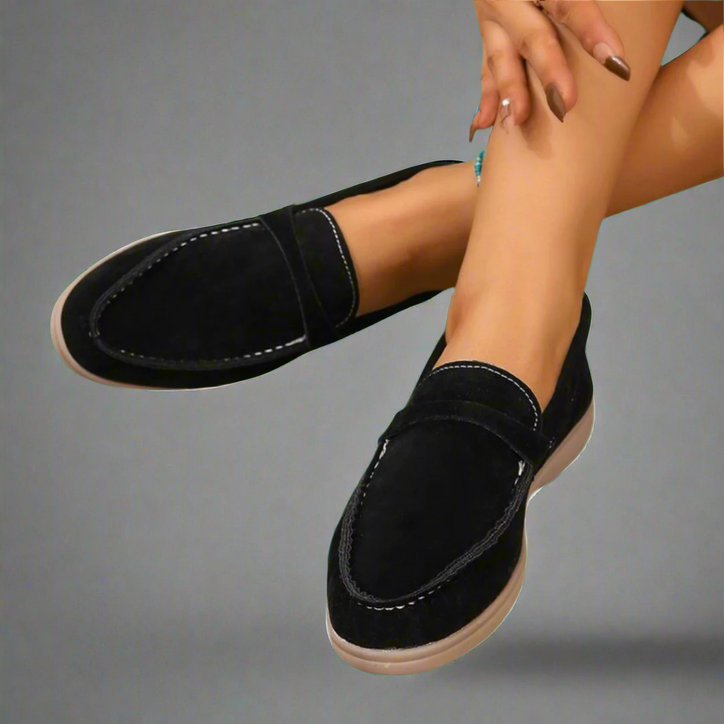 Hannah | Elegant Suede Loafers - Threadford