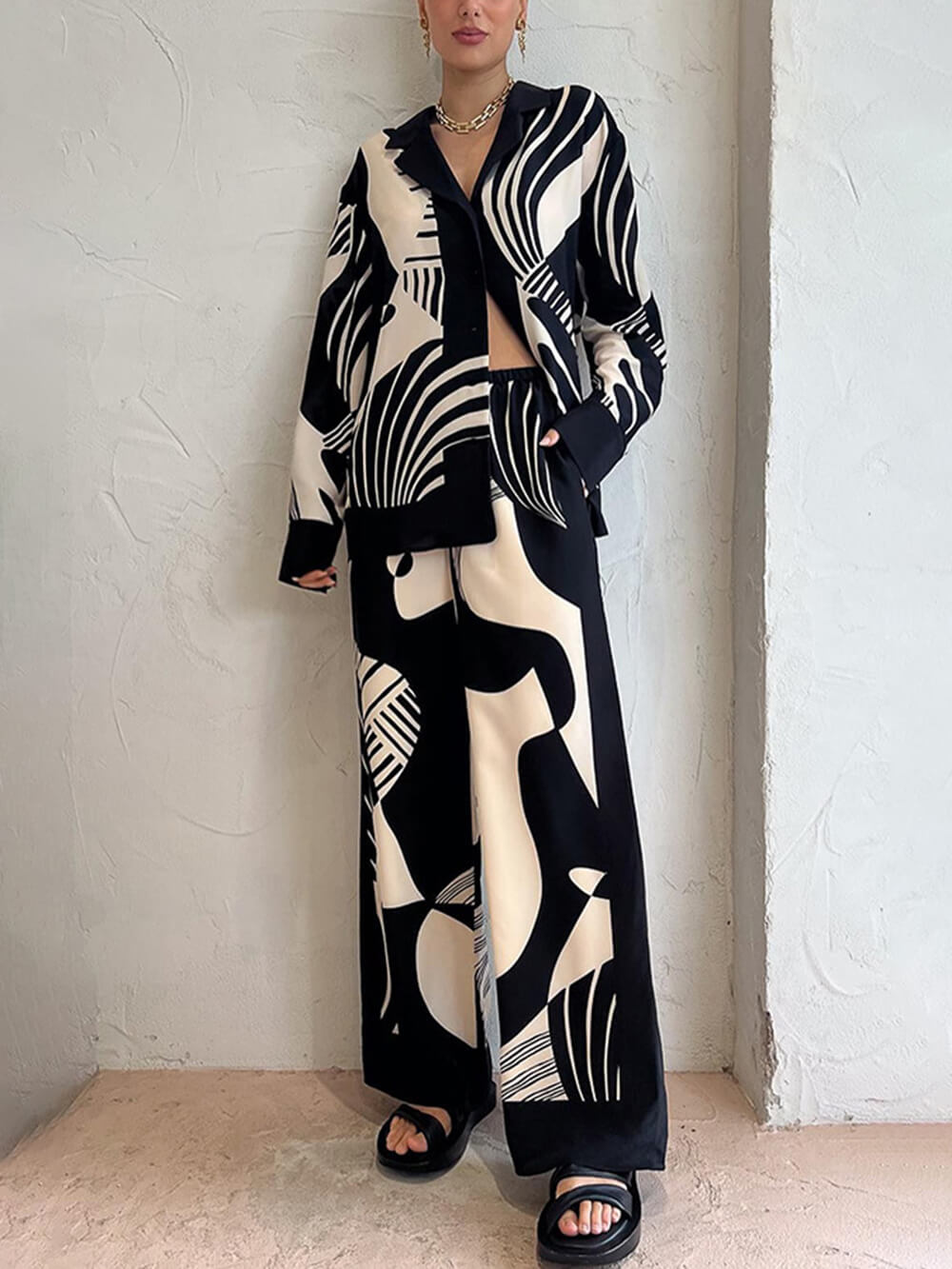 Trendy Graffiti Print Loose Wide Leg Pants Set - Threadford