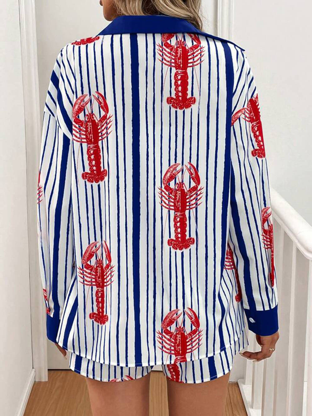 Classic Incredible Lobster Track Print Button Up Lace Up Shorts Set - Threadford