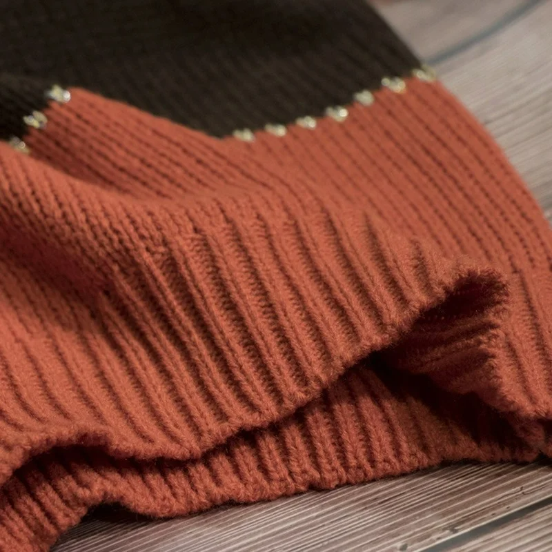Elisa - Retro-Chic Knit Sweater - Threadford